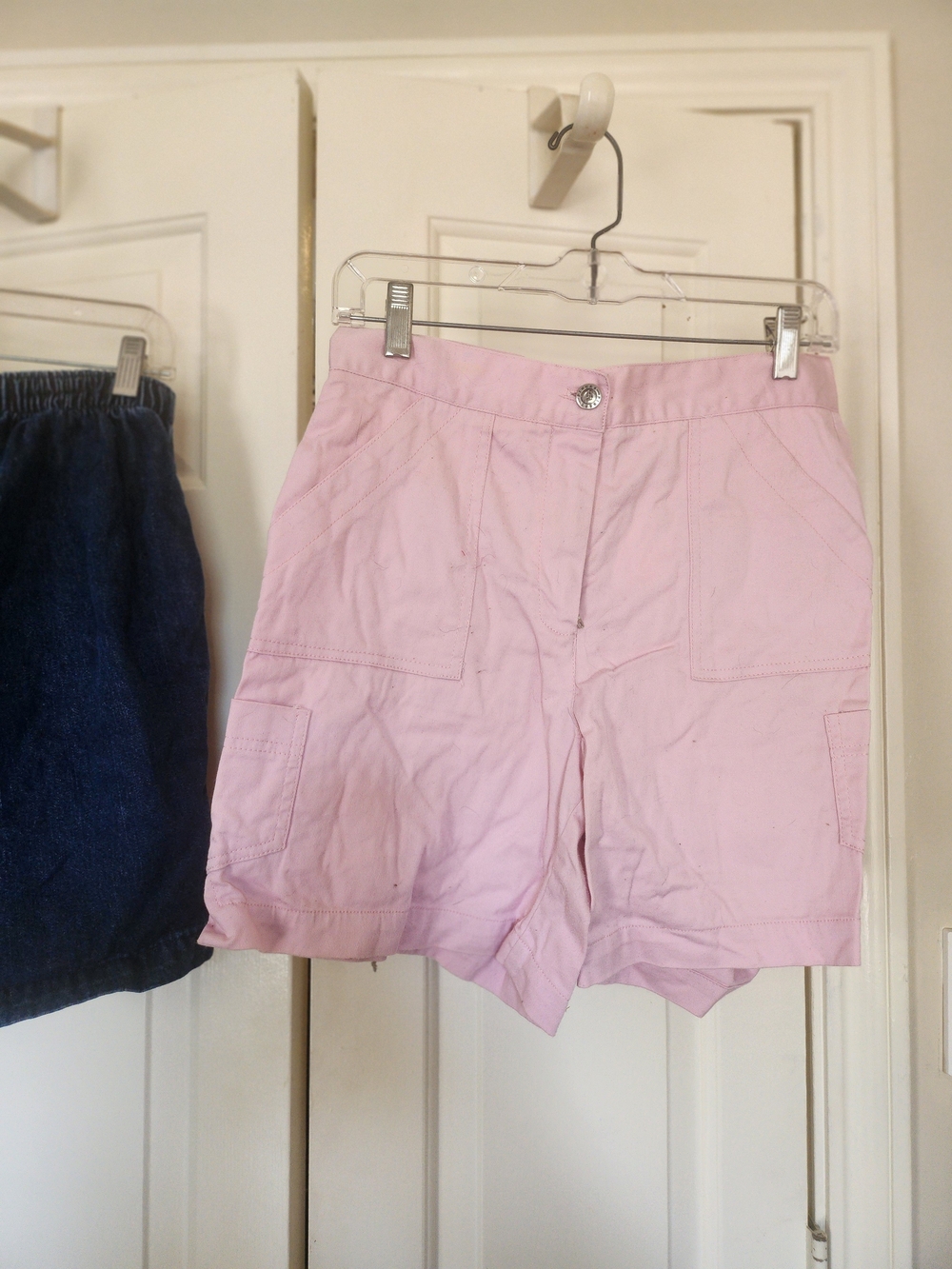 Women's Light Pink Cargo Shorts with Pocket Detail